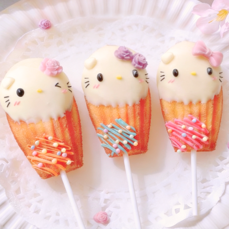 Alternative view of [18 & 19 April - Scotts Square] Floral Hello Kitty Madeleines