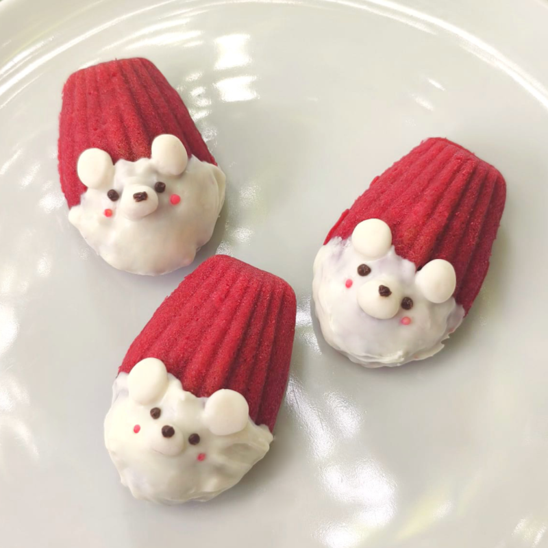 [15-17 July] Red Velvet Madeleines