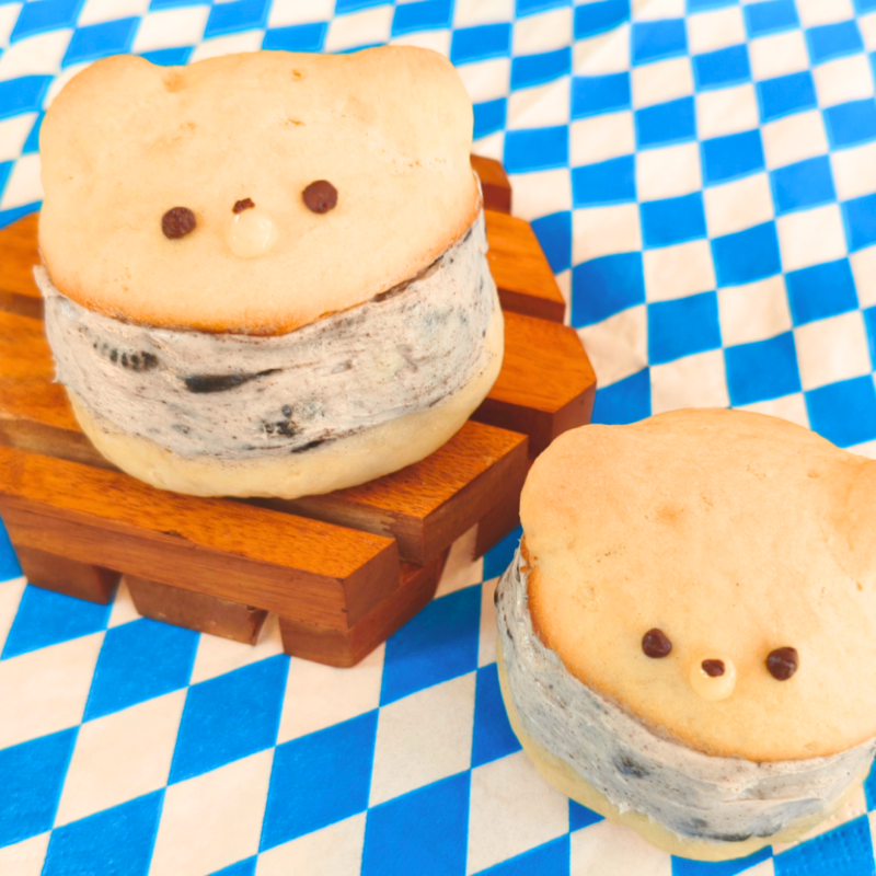 [11 September Thomson] Cookies & Cream Bun
